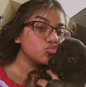 Meet your Posher, Lala